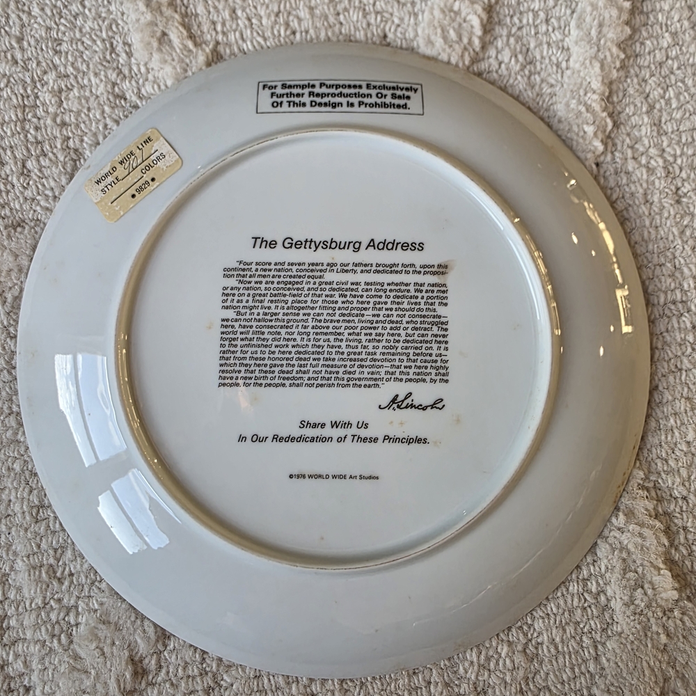 Vintage Lincoln Decorative Plate - Black & White with Gold Rim - Picture 2 of 12